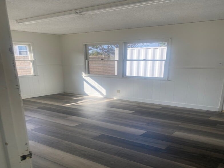 More Photos Of 2457 N Ventura Ave, Ventura Office For Lease