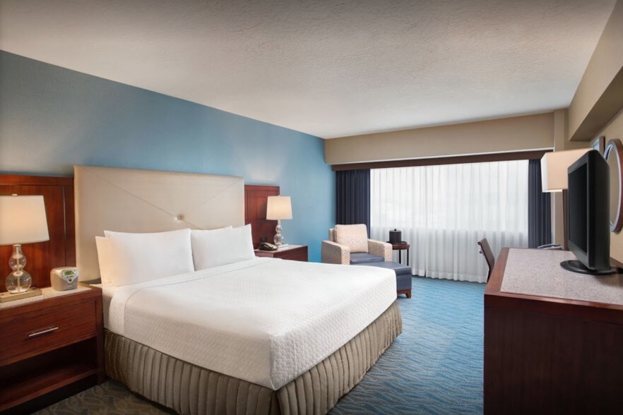 More Photos Of 601 S Palos Verdes St, San Pedro Hotel For Sale