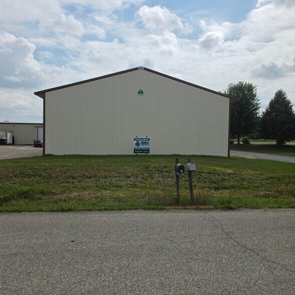 More Photos Of W6131 Schroth Ln, Greenville Light Distribution For Sale