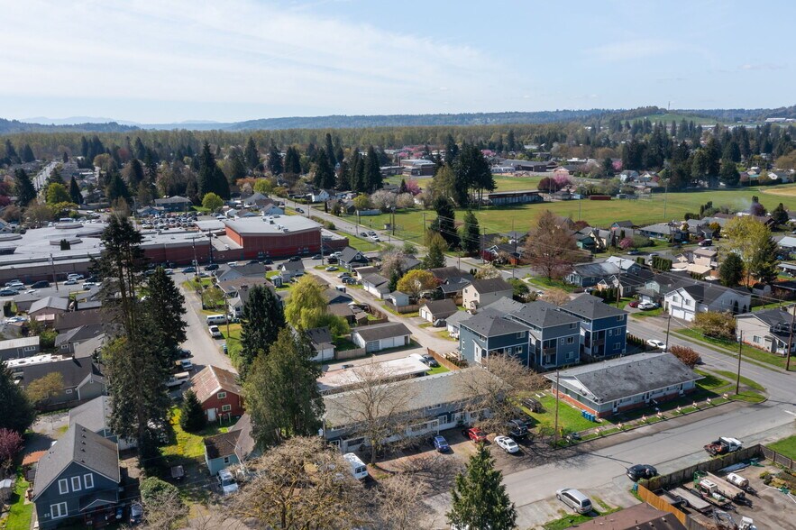 More Photos Of 364 Elizabeth St, Monroe Apartments For Sale