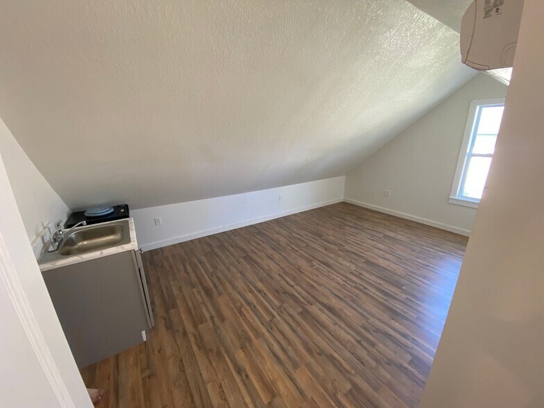 More Photos Of 8705 E 63rd Trafficway, Kansas City Apartments For Sale