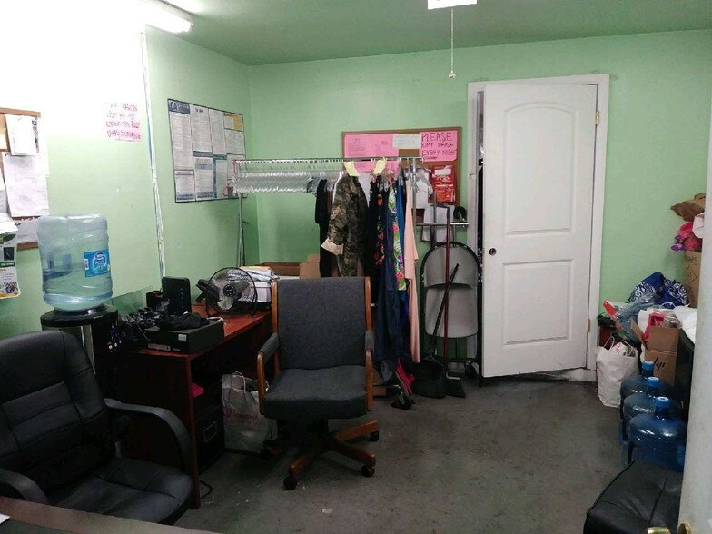 More Photos Of 2619-2621 W Manchester Blvd, Inglewood Storefront Retail Office For Lease