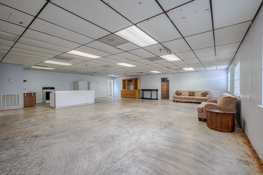 More Photos Of 1035 Fairmont Pky, Pasadena Religious Facility For Sale