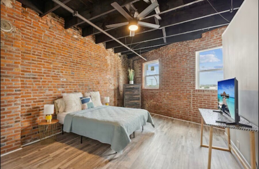 More Photos Of 1609-1619 North Broadway, Saint Louis Apartments For Sale