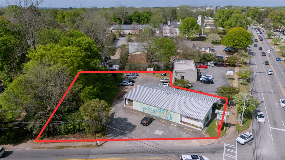 More Photos Of 823 Prince Ave, Athens Freestanding For Sale