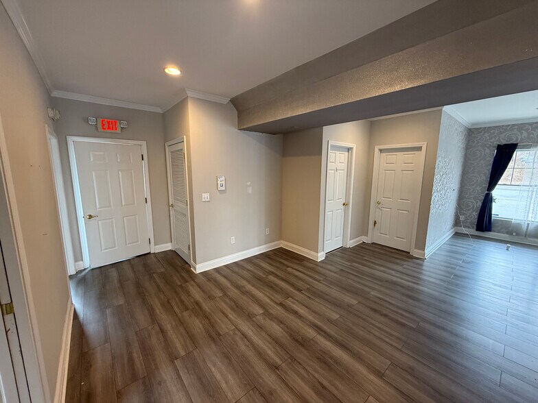 More Photos Of 2290 Foxon Rd, North Branford Storefront Retail Office For Lease