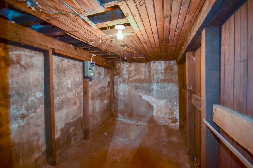 More Photos Of 115-119 E Martin St, Martinsburg Storefront Retail Office For Sale