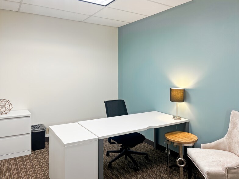 Primary Photo Of 6201 Fairview Rd, Charlotte Coworking Space