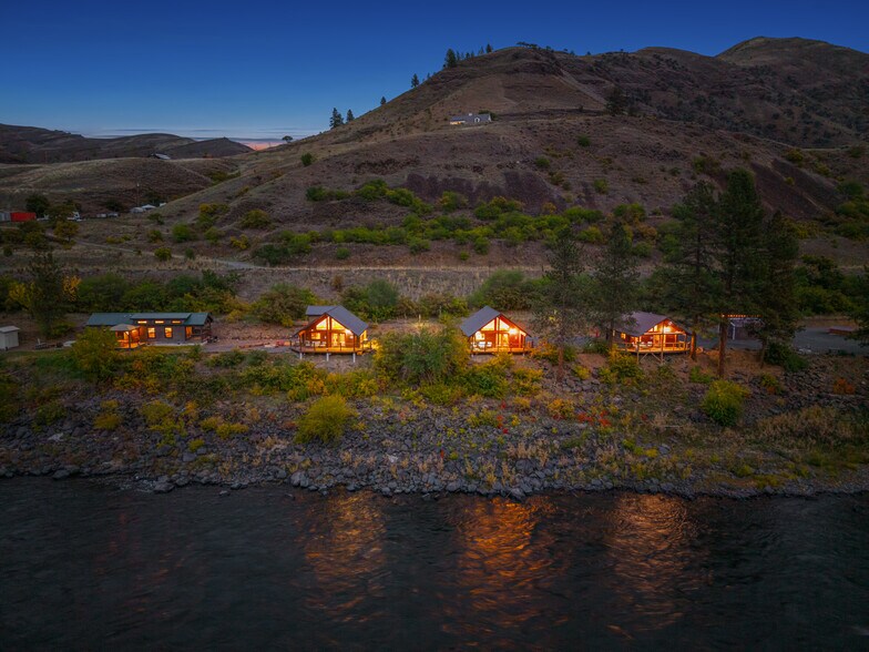 More Photos Of 13706 US 95, White Bird Trailer Camper Park For Sale