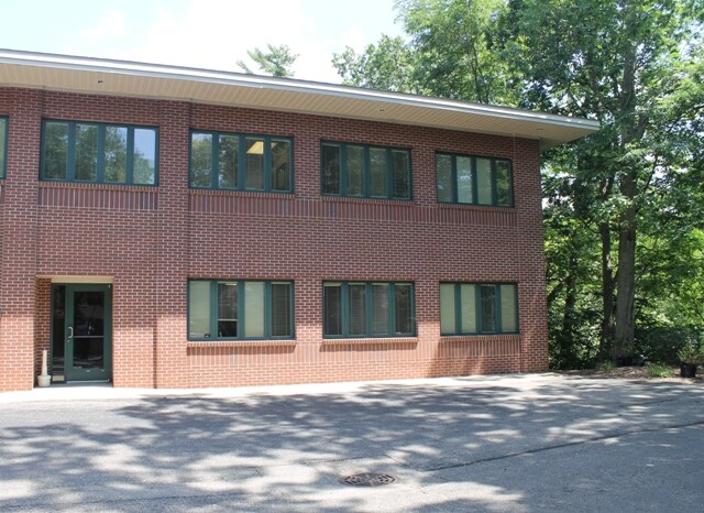 Primary Photo Of 1428 44th St SW, Grand Rapids Office For Lease