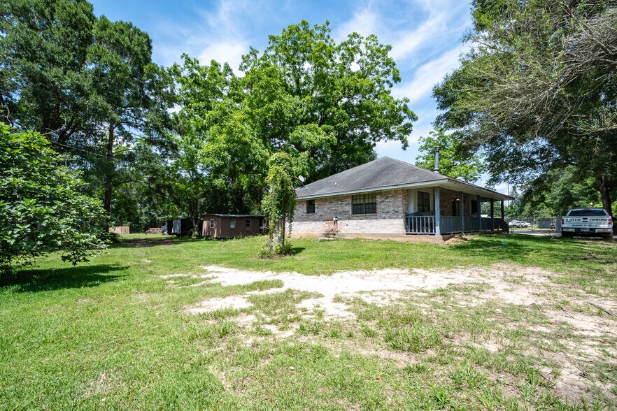 More Photos Of 7820 FM 1010 Rd, Cleveland General Retail For Sale