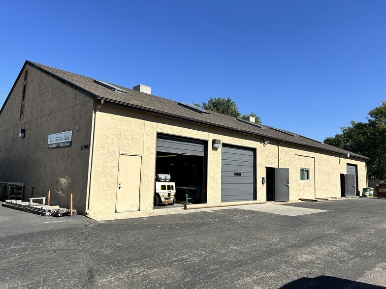 More Photos Of 11900 Upham St, Broomfield Warehouse For Sale