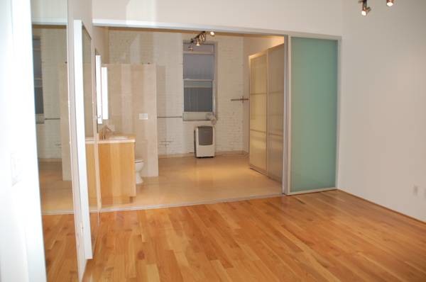 More Photos Of 8 Brooks Ave, Venice Apartments For Lease