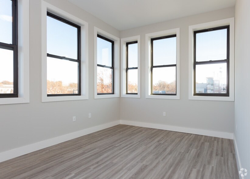 More Photos Of 22 Center St, Metuchen Apartments For Sale