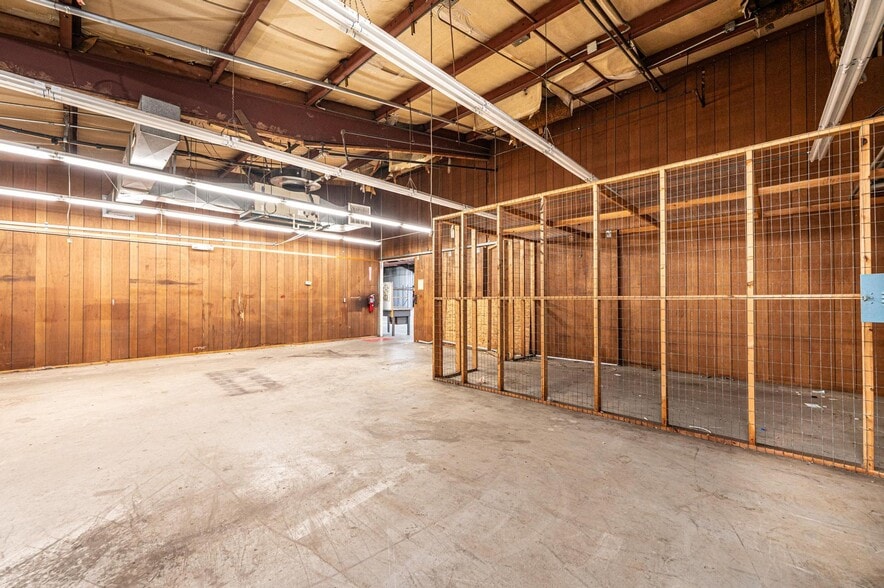 More Photos Of 7626 Cavalier Way, Connellys Springs Warehouse For Lease