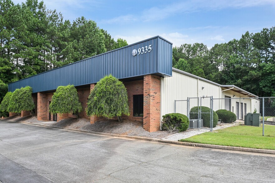 More Photos Of 9335 Industrial Trace, Alpharetta Warehouse For Sale