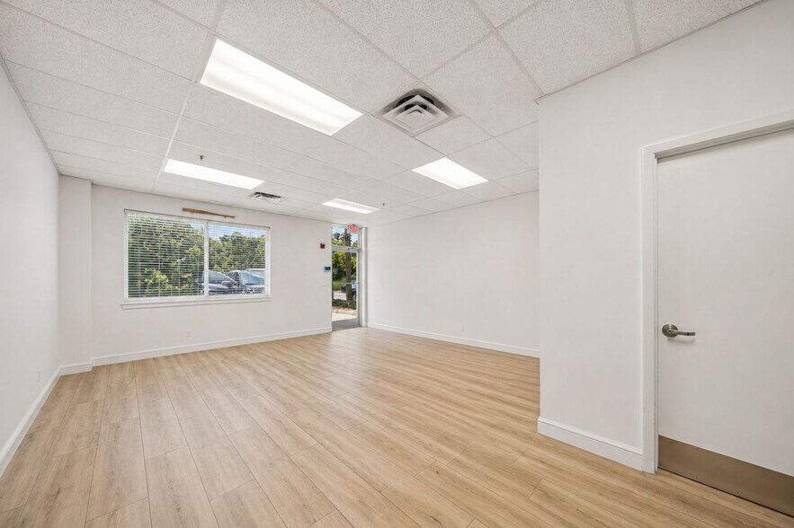 More Photos Of 3445-3499 High Ridge Rd, Boynton Beach Warehouse For Lease