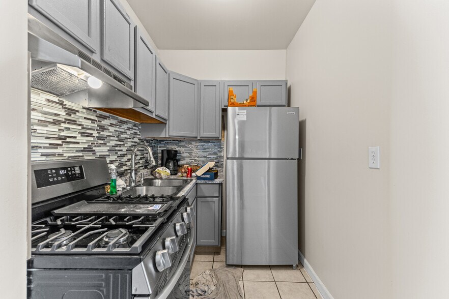 More Photos Of 13660 Ohio St, Detroit Apartments For Sale