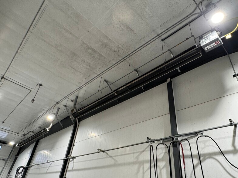 More Photos Of N643 Boulder Rd, Watertown Distribution For Sale