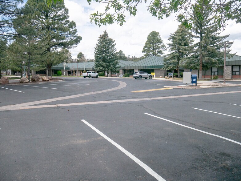 More Photos Of 1515 E Cedar Ave, Flagstaff Office For Lease