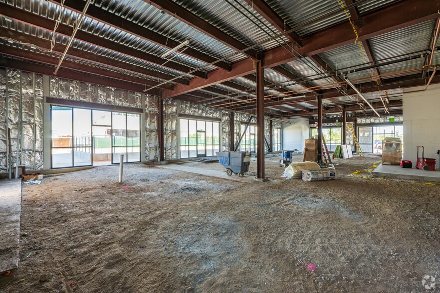 More Photos Of 2100 Louisiana Blvd NE, Albuquerque Office For Lease