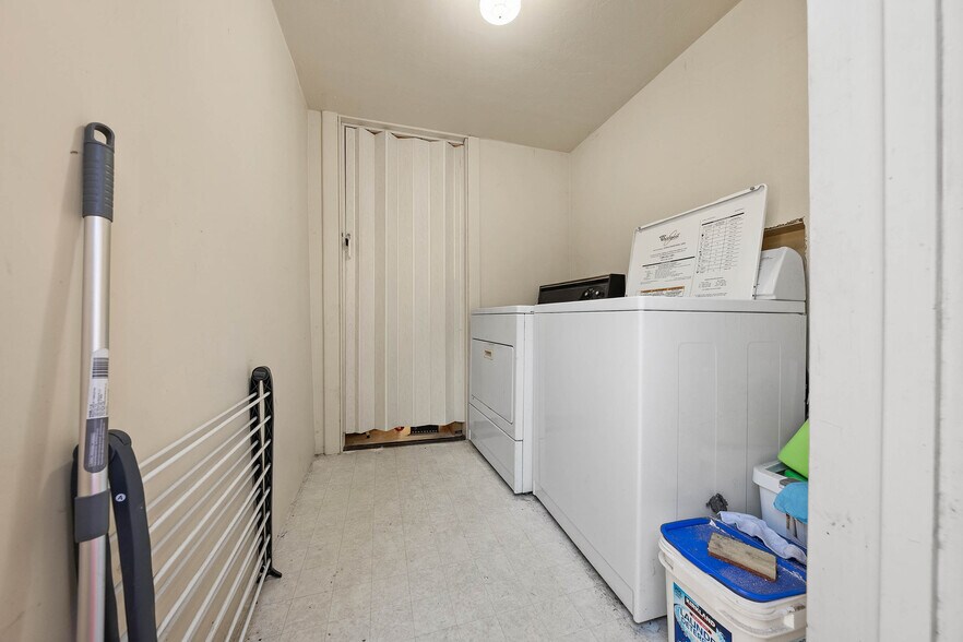 More Photos Of 825 N Forbes St, Lakeport Specialty For Sale