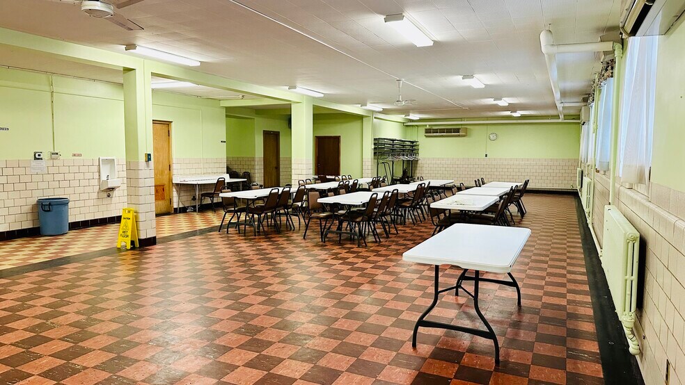 More Photos Of 1018 College Ave, Niagara Falls Schools For Sale