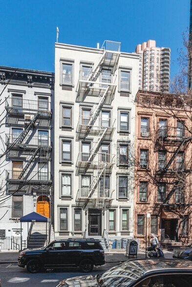 More Photos Of 337 E 77th St, New York Apartments For Sale