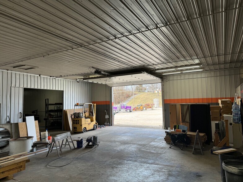 More Photos Of 13976 State Highway TT, Marthasville Industrial For Sale