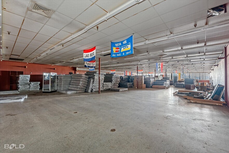 More Photos Of 1837 N Market St, Shreveport General Retail For Sale