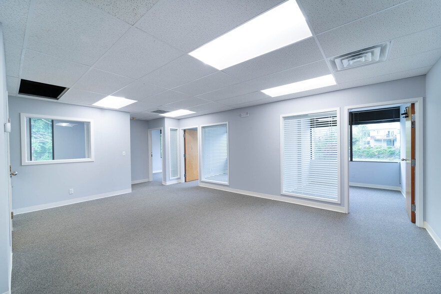 More Photos Of 37 North Ave, Norwalk Office For Lease