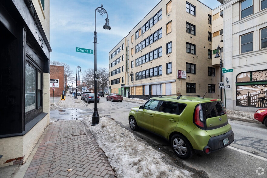 More Photos Of 25 Lowell St, Manchester Apartments For Lease