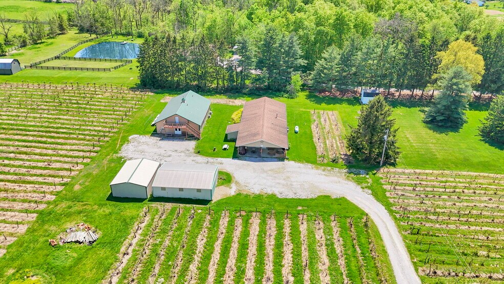 More Photos Of 1900 Winchester Southern Rd, Canal Winchester Winery Vineyard For Sale