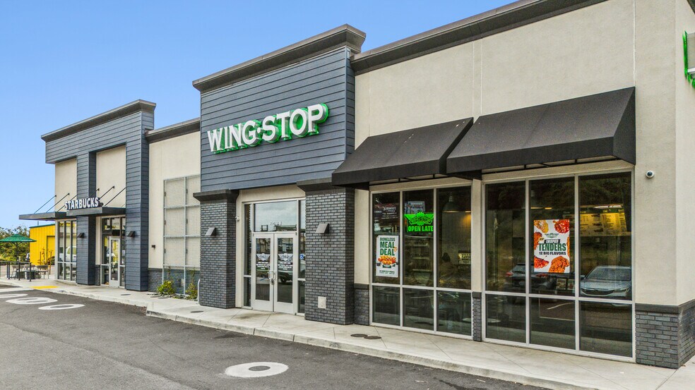 More Photos Of 2411 Broadway, Eureka Fast Food For Sale