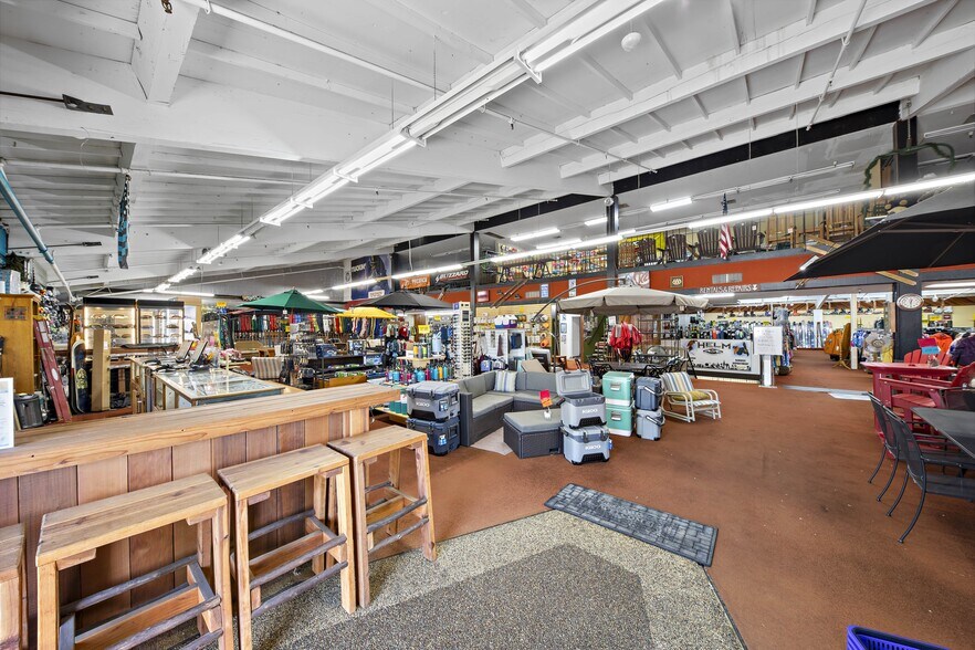 More Photos Of 1111 Saratoga Ave, San Jose Storefront For Lease