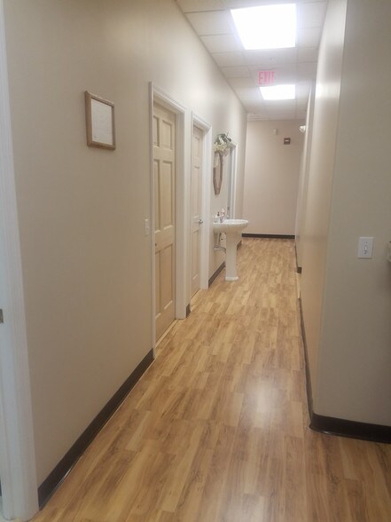 More Photos Of 9240 Bonita Beach Rd, Bonita Springs Medical For Lease