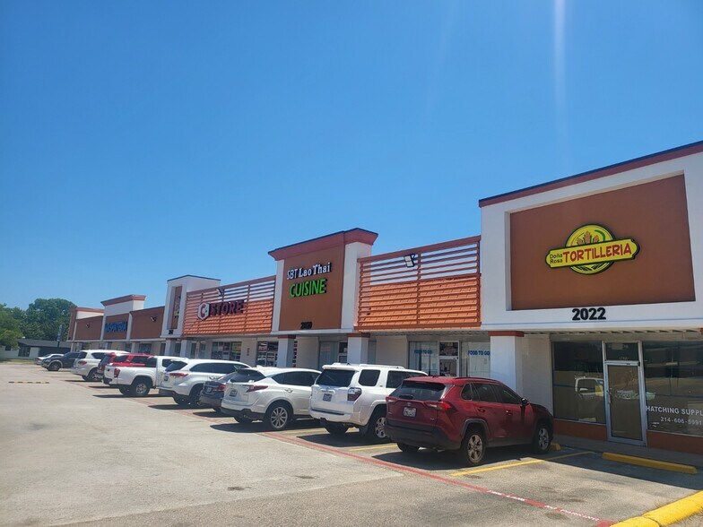 Primary Photo Of 2006 W Buckingham Rd, Garland General Retail For Sale