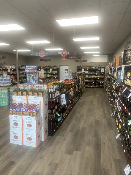 More Photos Of 368 N Broadnax St, Dadeville Storefront Retail Office For Lease