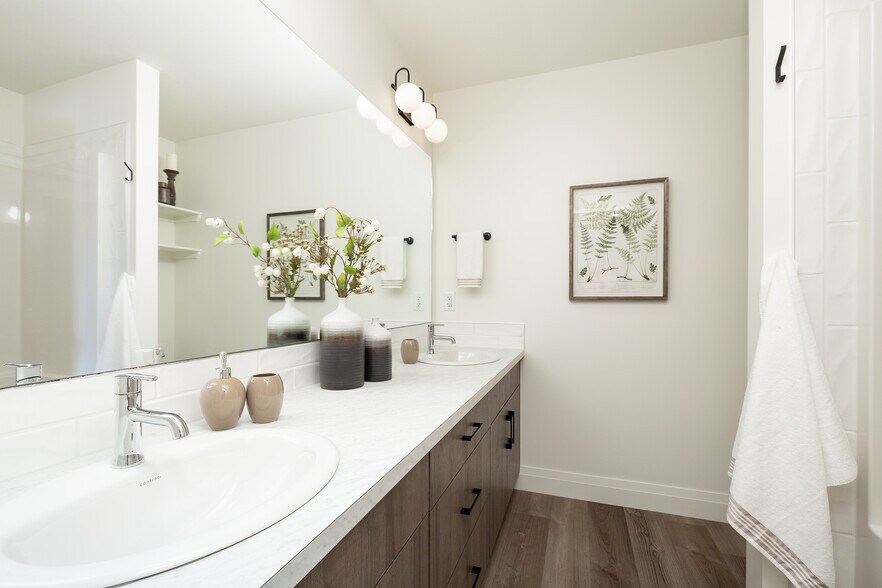 More Photos Of 304 50 w, Raymond Multifamily For Sale