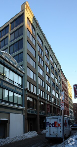 More Photos Of 225 Friend St, Boston Office For Lease