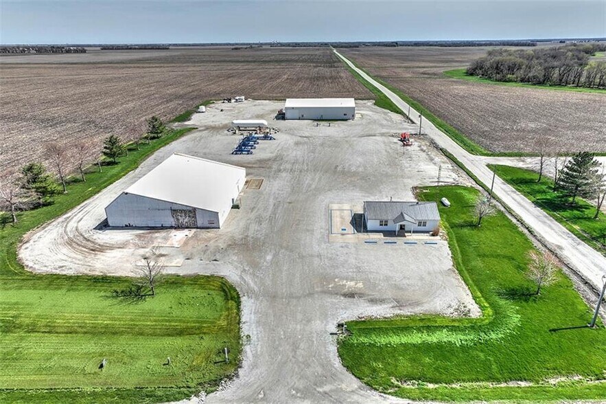 More Photos Of 1601 IL-128, Bethany Industrial For Sale