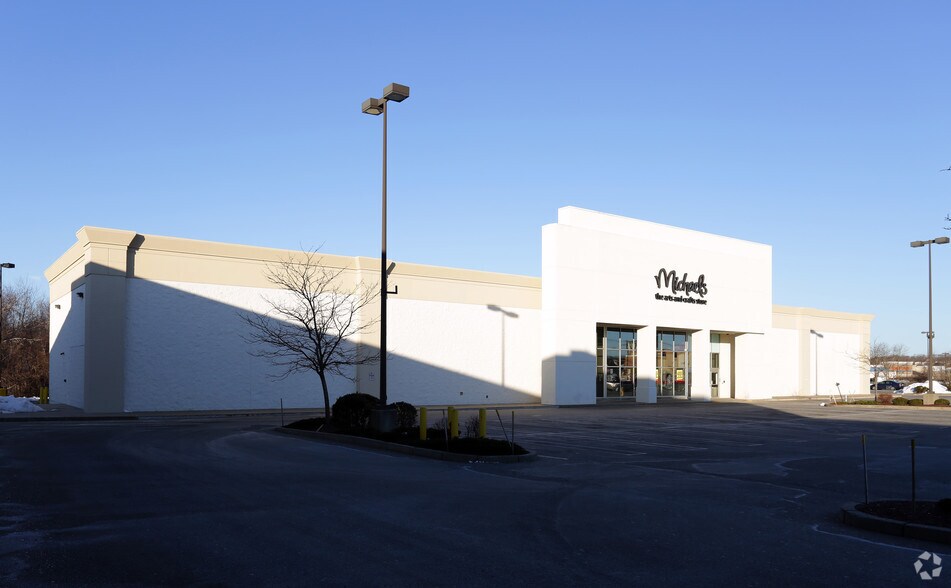 More Photos Of 201 Highland Ave, Seekonk Unknown For Lease