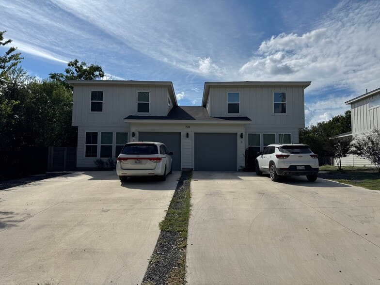 More Photos Of , Burnet Multifamily For Sale