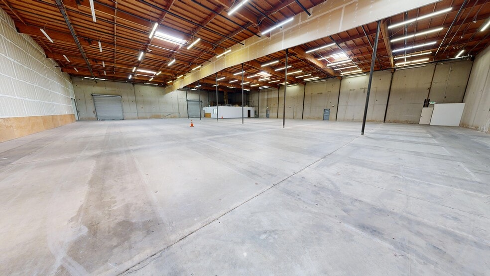 More Photos Of 8450 Belvedere Ave, Sacramento Warehouse For Lease