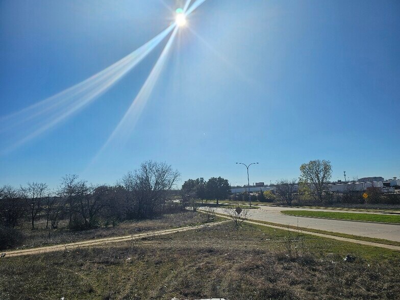More Photos Of NEC Loop 820 & Huffines Blvd, Fort Worth Land For Sale