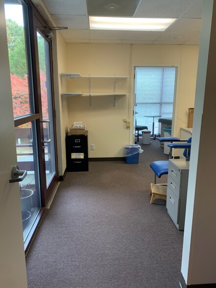 More Photos Of 930 Martin Luther King Jr Blvd, Chapel Hill Office For Lease