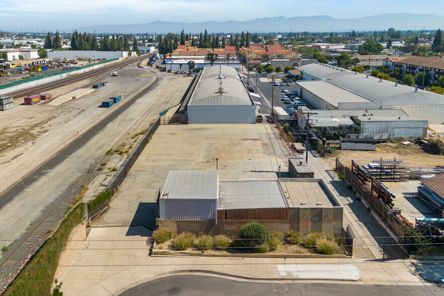 More Photos Of 7757 Jackson St, Paramount Land For Lease