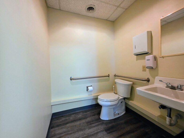 More Photos Of 3125 Main St, Buffalo Office For Sale