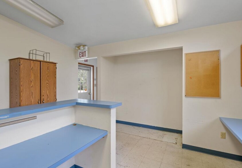 More Photos Of , Montgomery Office For Sale