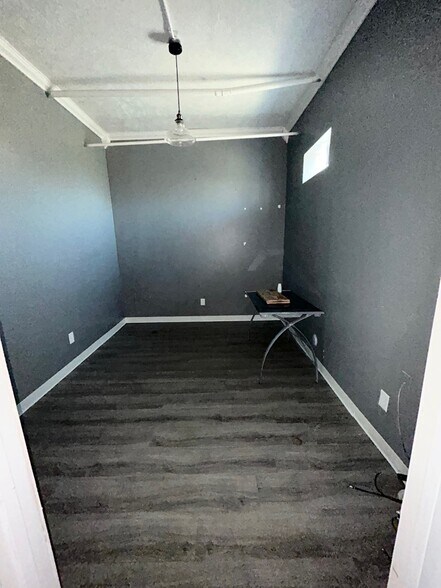 More Photos Of 1140 Mercer Ave, Akron General Retail For Sale